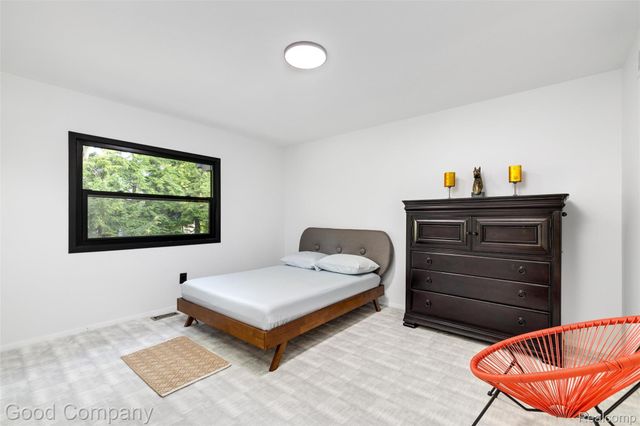 3176 Chambord Drive, West Bloomfield Charter Township, MI 48323