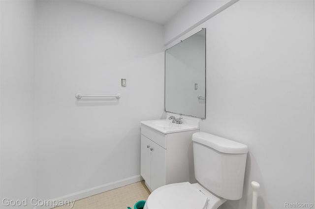 3176 Chambord Drive, West Bloomfield Charter Township, MI 48323