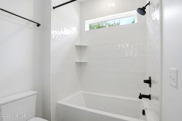 5015 Peachtree Avenue, Wilmington, NC 28403