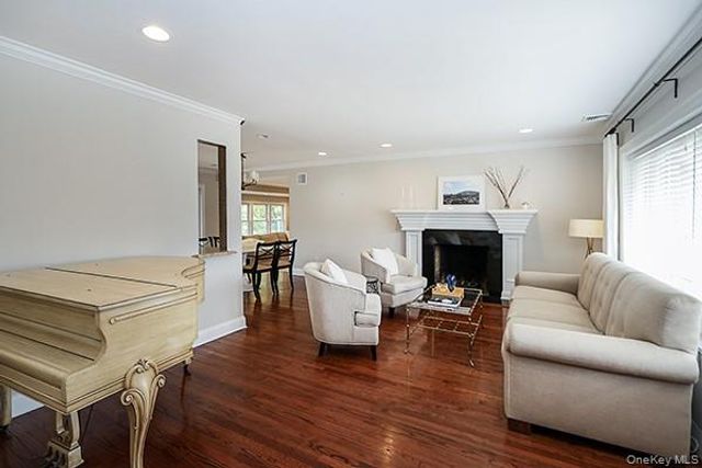 2171 Seneca Drive S, Merrick, NY 11566