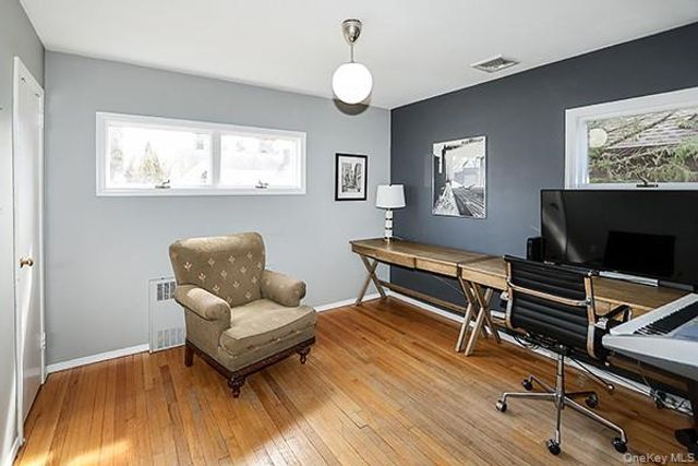 2171 Seneca Drive S, Merrick, NY 11566