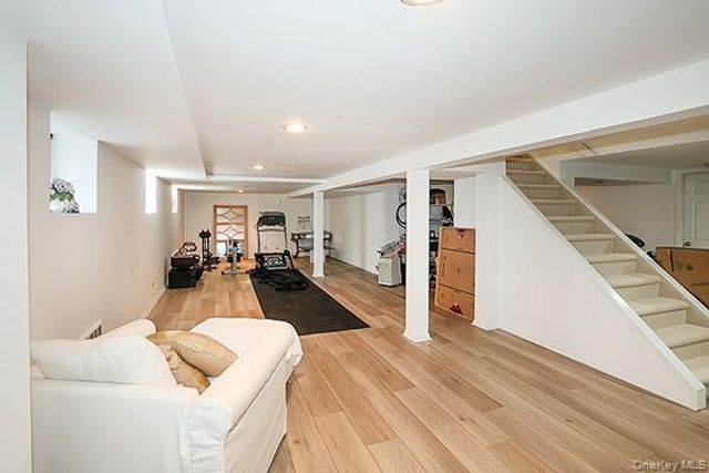 2171 Seneca Drive S, Merrick, NY 11566