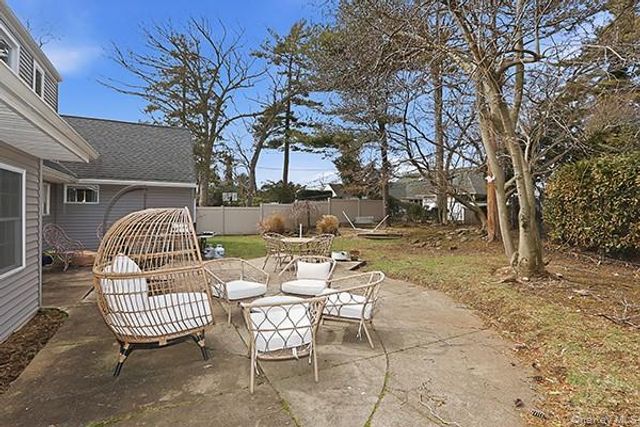 2171 Seneca Drive S, Merrick, NY 11566