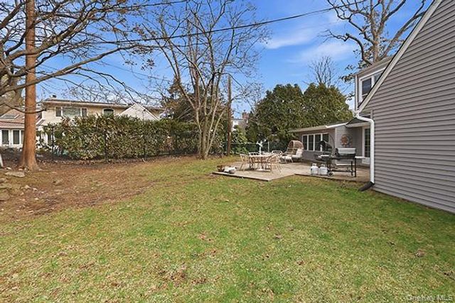 2171 Seneca Drive S, Merrick, NY 11566