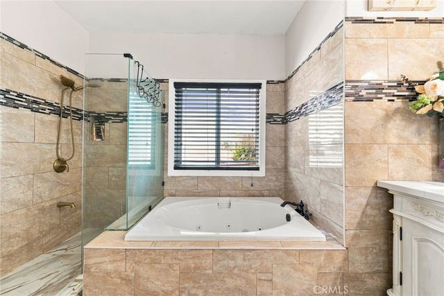 12122 207th, Lakewood, CA 90715