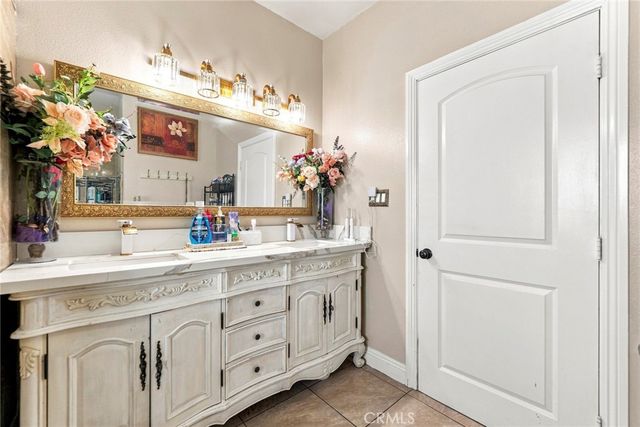 12122 207th, Lakewood, CA 90715
