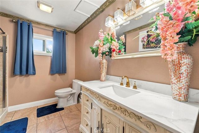 12122 207th, Lakewood, CA 90715