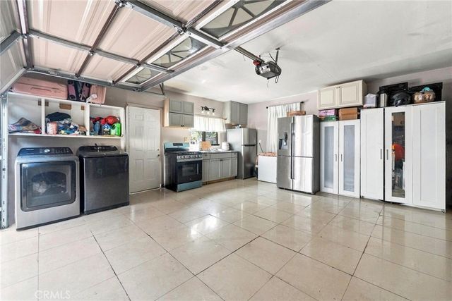 12122 207th, Lakewood, CA 90715