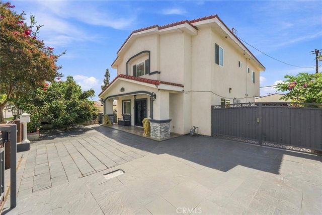 12122 207th, Lakewood, CA 90715