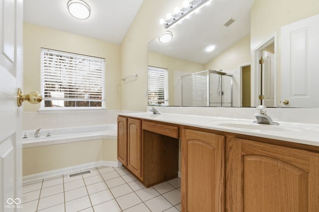 12484 Pasture View Court, Carmel, IN 46033