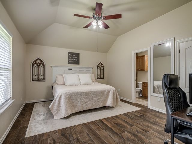 805 S Castle Rock Lane, Mustang, OK 73064