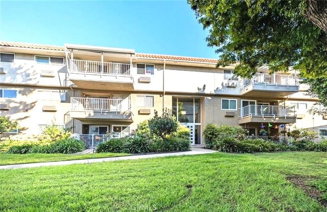 2390 Via Mariposa W 3C, Laguna Woods, CA 92637