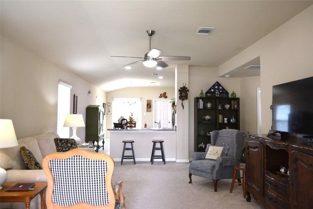 1522 Wedgewood CV, Lockhart, TX 78644