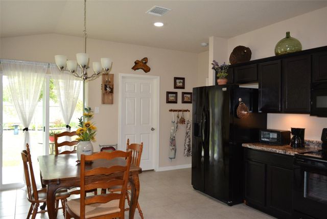 1522 Wedgewood CV, Lockhart, TX 78644