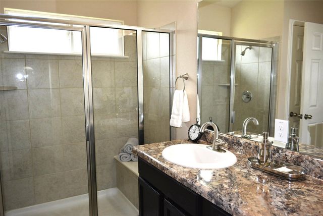 1522 Wedgewood CV, Lockhart, TX 78644
