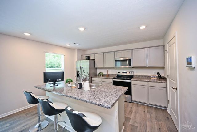 102 River Heights Drive, New Richmond, OH 45157
