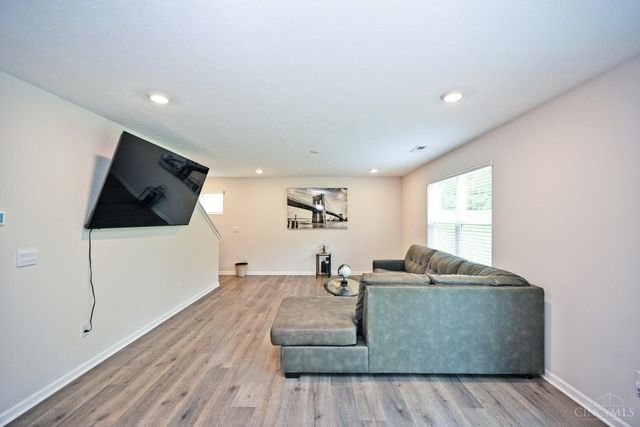 102 River Heights Drive, New Richmond, OH 45157
