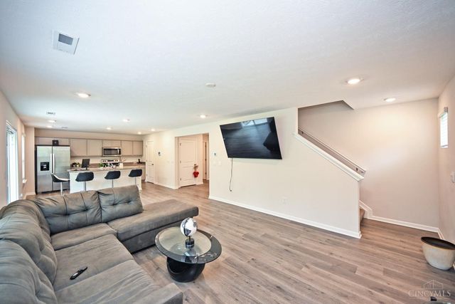 102 River Heights Drive, New Richmond, OH 45157