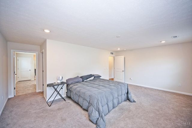 102 River Heights Drive, New Richmond, OH 45157