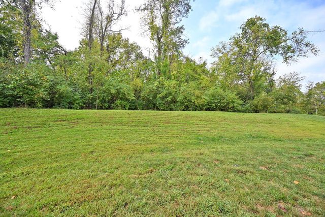 102 River Heights Drive, New Richmond, OH 45157