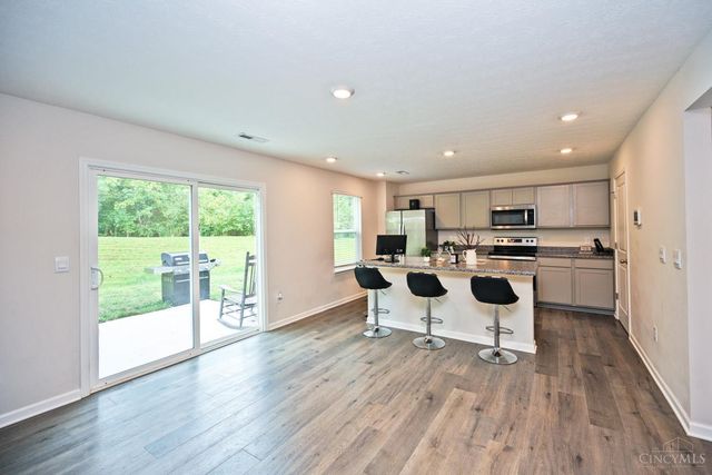 102 River Heights Drive, New Richmond, OH 45157