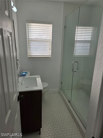 5521 Granada RD, Fort Myers, FL 33919