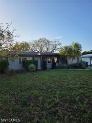 5521 Granada RD, Fort Myers, FL 33919