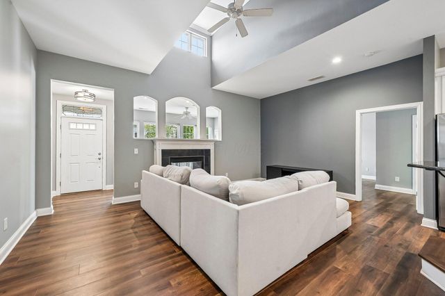 2678 Scioto Station Drive, Columbus, OH 43204