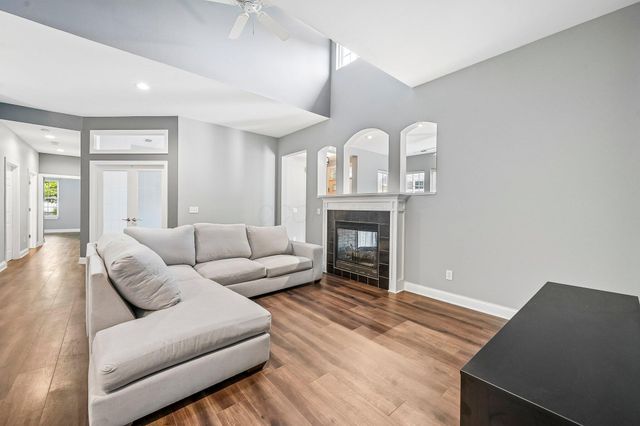 2678 Scioto Station Drive, Columbus, OH 43204
