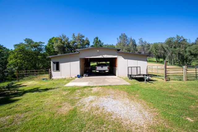 7348 Placer Road, Redding, CA 96001