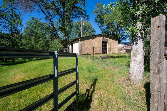 7348 Placer Road, Redding, CA 96001