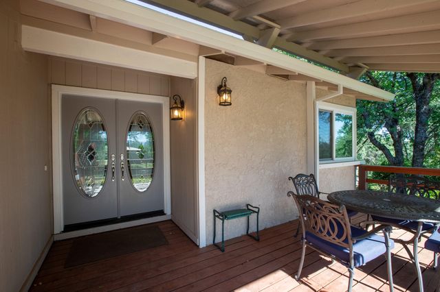 7348 Placer Road, Redding, CA 96001