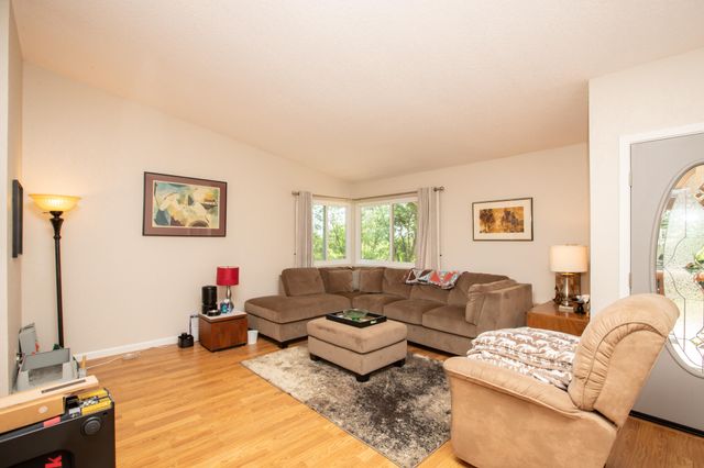 7348 Placer Road, Redding, CA 96001