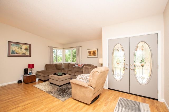 7348 Placer Road, Redding, CA 96001