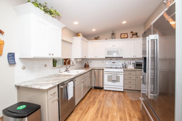 7348 Placer Road, Redding, CA 96001