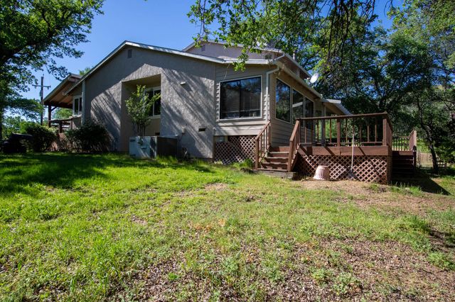 7348 Placer Road, Redding, CA 96001