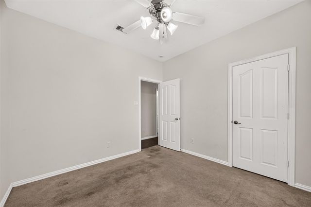 10511 Whisper Bluff Drive, Humble, TX 77396
