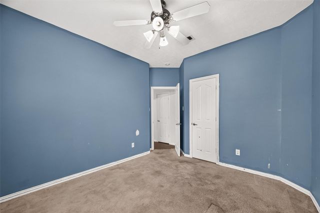 10511 Whisper Bluff Drive, Humble, TX 77396