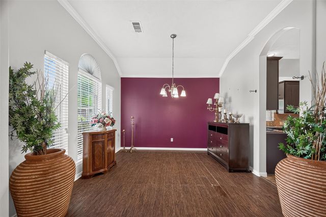 10511 Whisper Bluff Drive, Humble, TX 77396