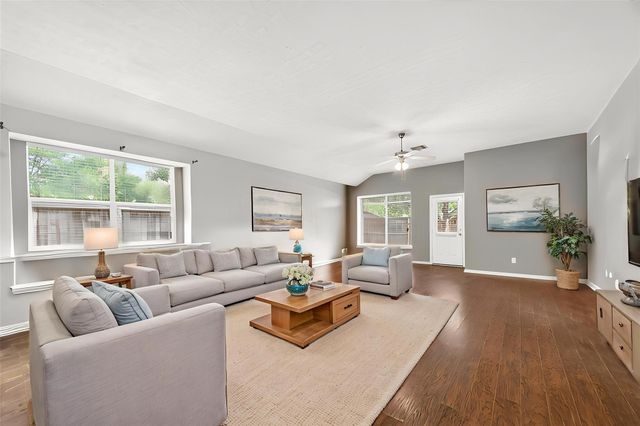 10511 Whisper Bluff Drive, Humble, TX 77396