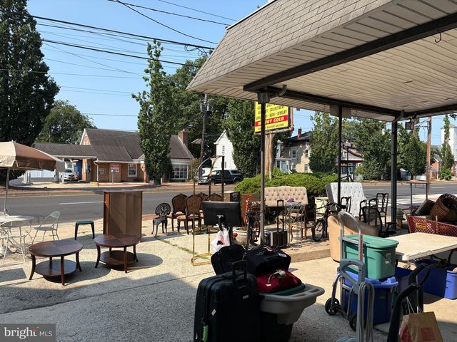 2048 S BROAD ST, Hamilton, NJ 08610