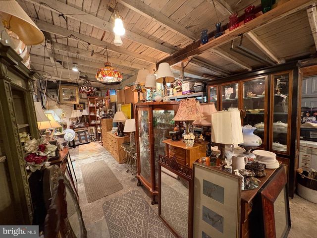2048 S BROAD ST, Hamilton, NJ 08610