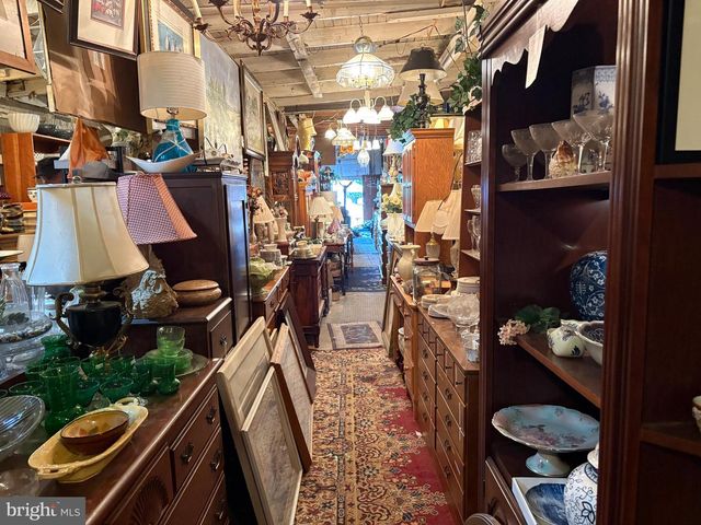 2048 S BROAD ST, Hamilton, NJ 08610
