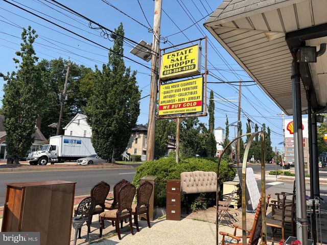 2048 S BROAD ST, Hamilton, NJ 08610