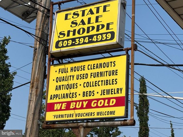 2048 S BROAD ST, Hamilton, NJ 08610