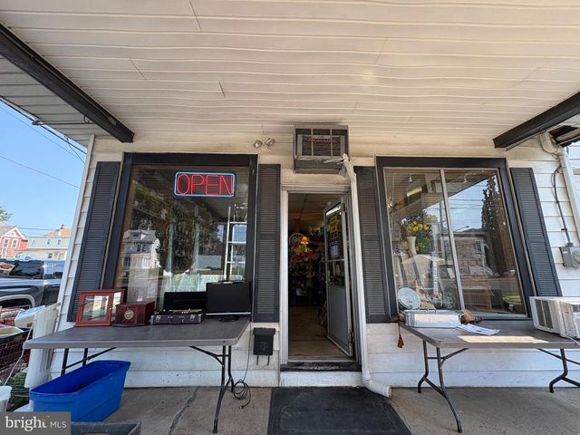 2048 S BROAD ST, Hamilton, NJ 08610