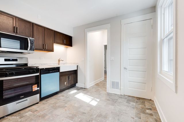 1122 Sherman Avenue, Evanston, IL 60202