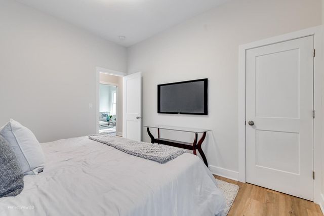 1122 Sherman Avenue, Evanston, IL 60202