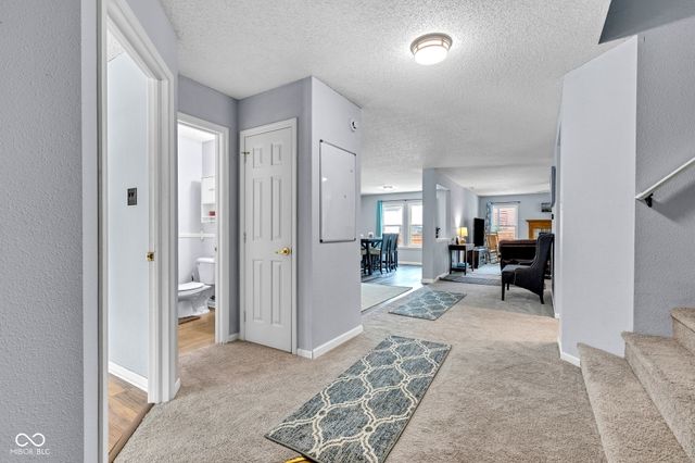 10255 Lothbury Circle, Fishers, IN 46037