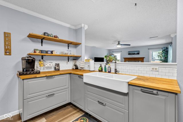 10255 Lothbury Circle, Fishers, IN 46037
